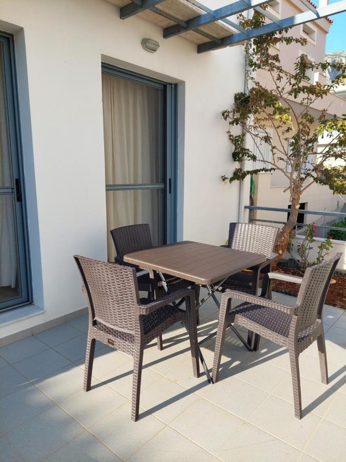 Notos Apartment